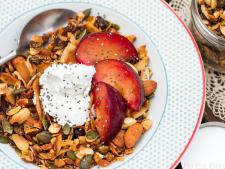 Power Granola with Cashew Cream Vegan class=