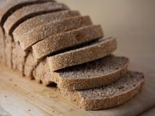Organic 100% whole wheat sandwich bread class=