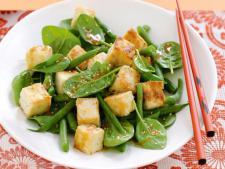 Organic Tofu Salad with Garlic and Tamari